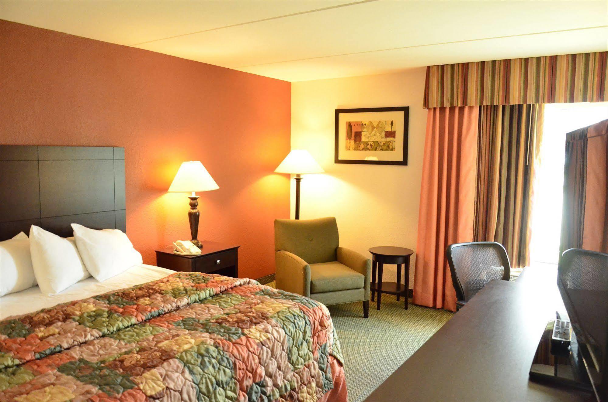 Ramada By Wyndham Luling Hotel Ngoại thất bức ảnh
